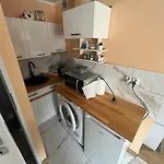 Lägenhet Kamienica Partyzantow *