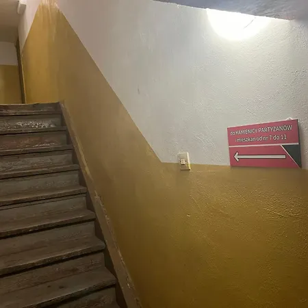 Kamienica Partyzantow Paslek