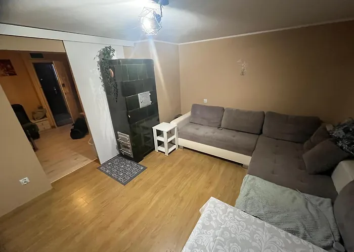 Kamienica Partyzantow * Pasłęk